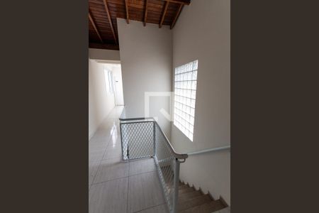 Studio para alugar com 44m², 1 quarto e sem vaga Studio para alugar com 44m², 1 quarto e sem vagaEscada