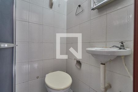 Banheiro de kitnet/studio para alugar com 1 quarto, 25m² em Vila Isabel, Rio de Janeiro
