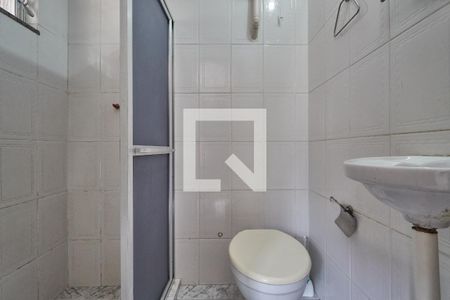 Banheiro de kitnet/studio para alugar com 1 quarto, 25m² em Vila Isabel, Rio de Janeiro