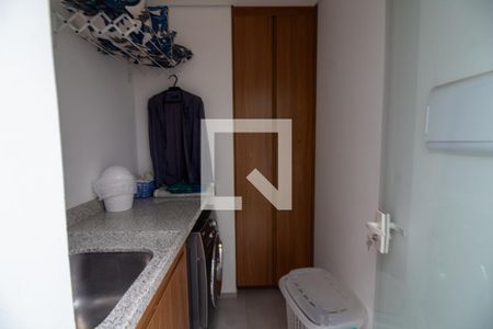 Casa à venda com 165m², 4 quartos e 1 vagaÁrea de Serviço