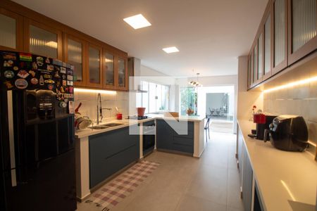 Casa à venda com 165m², 4 quartos e 1 vagaCozinha