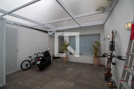 Casa à venda com 165m², 4 quartos e 1 vagaGaragem