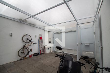 Casa à venda com 165m², 4 quartos e 1 vagaGaragem