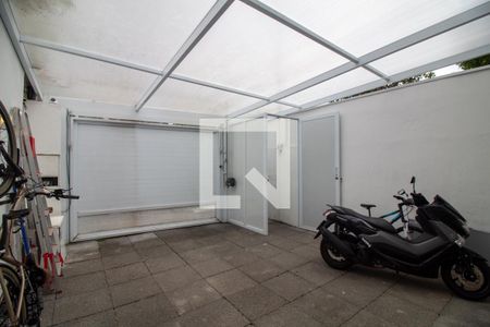 Casa à venda com 165m², 4 quartos e 1 vagaGaragem