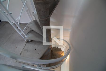 Casa à venda com 165m², 4 quartos e 1 vagaEscada da Edícula