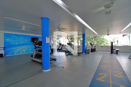 Apartamento à venda com 116m², 3 quartos e 2 vagas Apartamento à venda com 116m², 3 quartos e 2 vagasÁrea comum - Academia