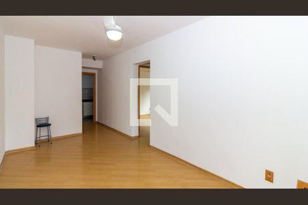 Sala  de apartamento para alugar com 2 quartos, 56m² em Irajá, Rio de Janeiro
