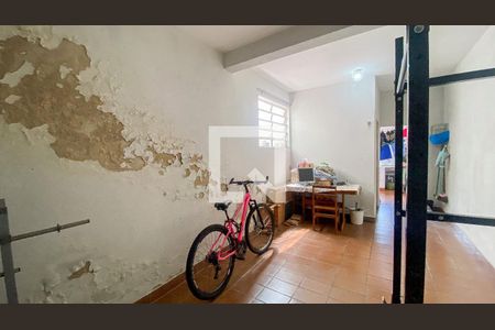 Casa à venda com 125m², 3 quartos e 2 vagasÁrea de Serviço - Quarto