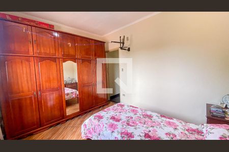 Quarto 1 de casa à venda com 3 quartos, 125m² em Parque Gerassi, Santo André