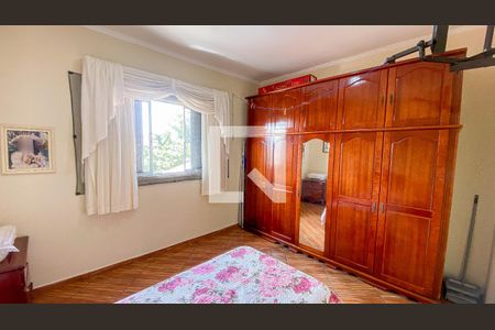 Quarto 1 de casa à venda com 3 quartos, 125m² em Parque Gerassi, Santo André