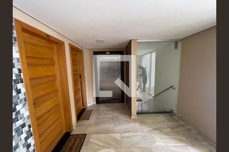 Apartamento à venda com 138m², 3 quartos e 2 vagas Apartamento à venda com 138m², 3 quartos e 2 vagasHall de entrada