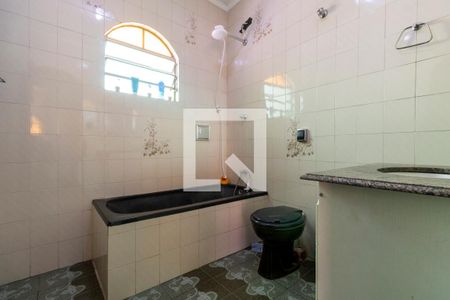 Casa à venda com 316m², 3 quartos e 5 vagasBanheiro