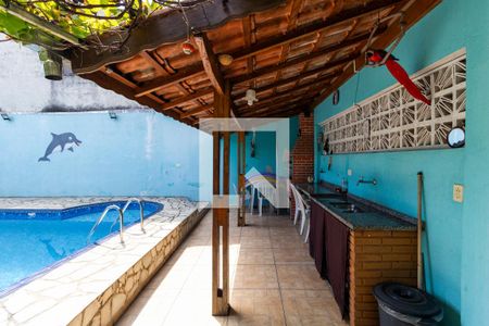 Casa à venda com 316m², 3 quartos e 5 vagasVaranda