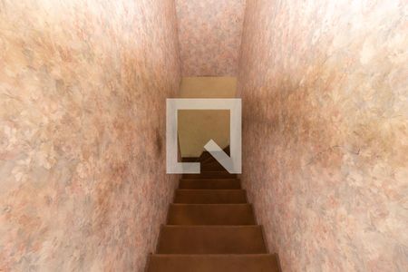 Casa à venda com 110m², 3 quartos e sem vagaEscada