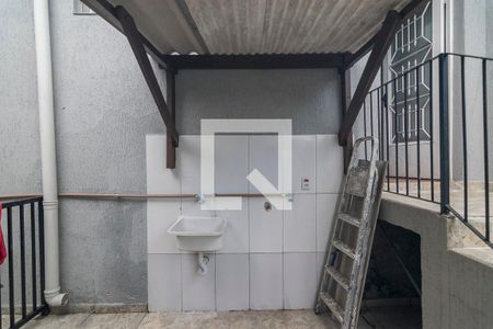 Casa para alugar com 25m², 1 quarto e sem vagaÁrea de Serviço