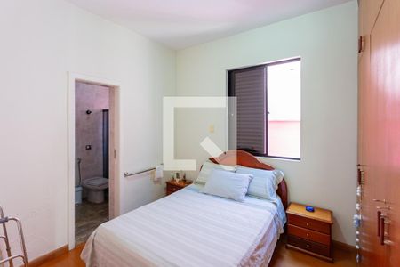 Casa à venda com 360m², 5 quartos e 3 vagasQuarto 4 - Suíte