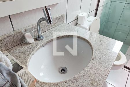 Apartamento à venda com 80m², 3 quartos e 2 vagasBanheiro