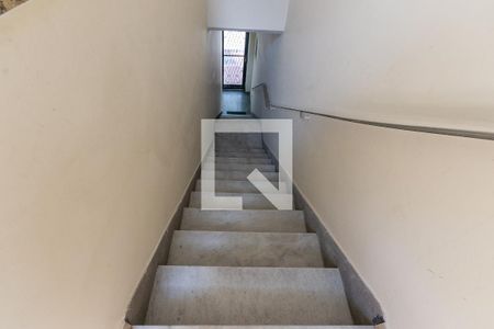 Casa à venda com 100m², 3 quartos e sem vagaEscada 