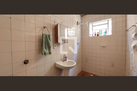 Casa à venda com 100m², 3 quartos e 1 vaga Casa à venda com 100m², 3 quartos e 1 vagaBanheiro 2