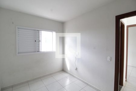 Quarto 2 de apartamento para alugar com 2 quartos, 50m² em Morumbi, Uberlândia