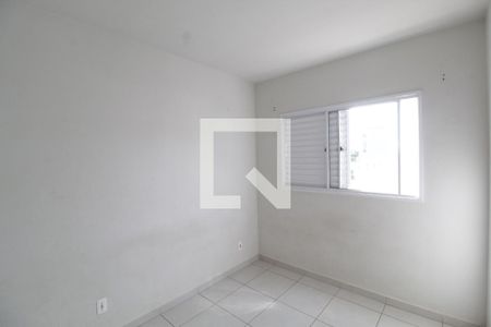 Quarto 2 de apartamento para alugar com 2 quartos, 50m² em Morumbi, Uberlândia