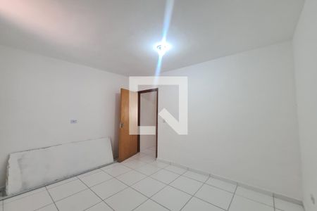 Quarto 1 de casa para alugar com 2 quartos, 124m² em Vila Antonieta, São Paulo