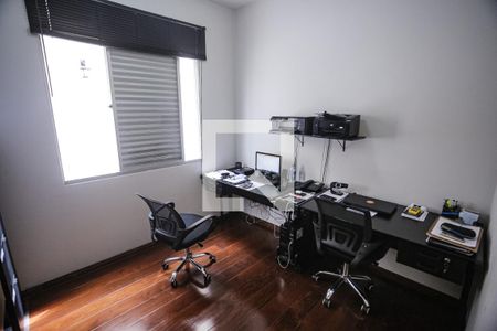 QUARTO 1 de apartamento para alugar com 3 quartos, 115m² em Alto Barroca, Belo Horizonte