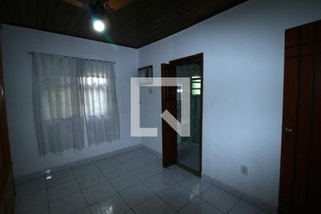 Casa à venda com 135m², 4 quartos e 6 vagasQuarto 4- Suíte