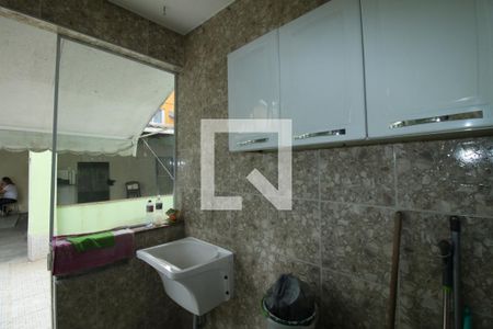Casa à venda com 135m², 4 quartos e 6 vagasÁrea de Serviço 1