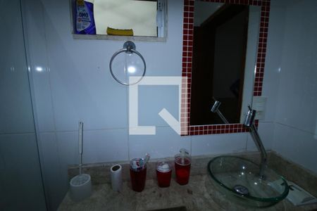 Casa à venda com 135m², 4 quartos e 6 vagasBanheiro da Suíte 2