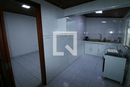 Casa à venda com 135m², 4 quartos e 6 vagasCozinha 2