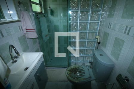 Casa à venda com 135m², 4 quartos e 6 vagasBanheiro Social