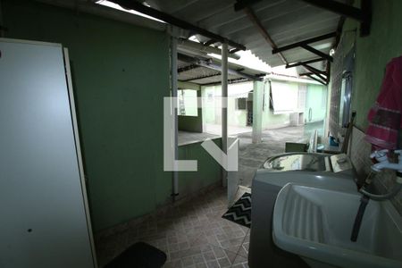 Casa à venda com 135m², 4 quartos e 6 vagasÁrea de Serviço 2