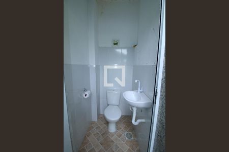 Casa à venda com 135m², 4 quartos e 6 vagasBanheiro de serviço