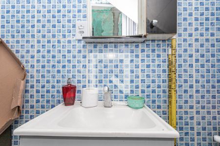 Casa à venda com 45m², 2 quartos e 2 vagasBanheiro