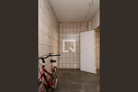 Casa à venda com 250m², 4 quartos e 3 vagas Casa à venda com 250m², 4 quartos e 3 vagasGaragem