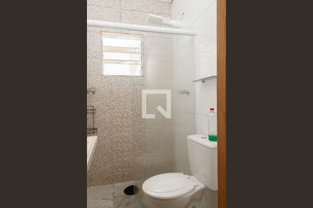 Casa à venda com 250m², 4 quartos e 3 vagas Casa à venda com 250m², 4 quartos e 3 vagasBanheiro da Suíte