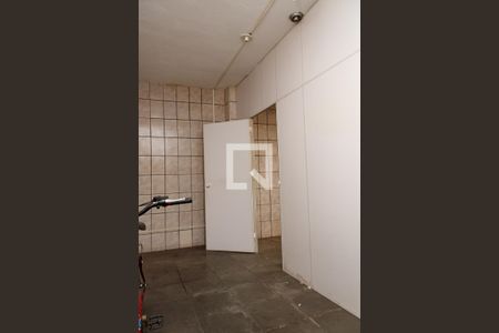 Casa à venda com 250m², 4 quartos e 3 vagas Casa à venda com 250m², 4 quartos e 3 vagasGaragem