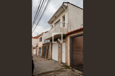 Casa à venda com 250m², 4 quartos e 3 vagas Casa à venda com 250m², 4 quartos e 3 vagasFachada
