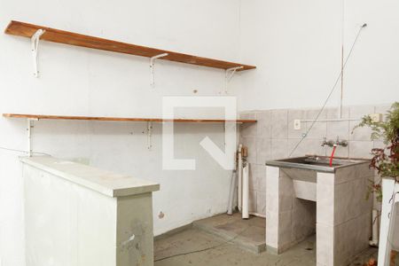 Casa à venda com 250m², 4 quartos e 3 vagas Casa à venda com 250m², 4 quartos e 3 vagasÁrea de Serviço