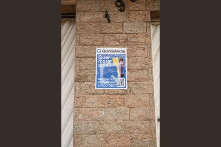 Casa à venda com 250m², 4 quartos e 3 vagas Casa à venda com 250m², 4 quartos e 3 vagasFachada