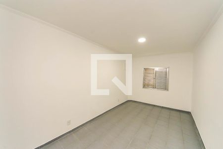 Quarto 1 de casa para alugar com 2 quartos, 63m² em Vila Ema, São Paulo