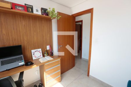 Quarto 1 de apartamento para alugar com 3 quartos, 70m² em Araguaia, Belo Horizonte