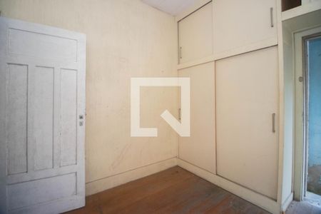 Casa à venda com 230m², 4 quartos e sem vaga Casa à venda com 230m², 4 quartos e sem vagaQuarto 2