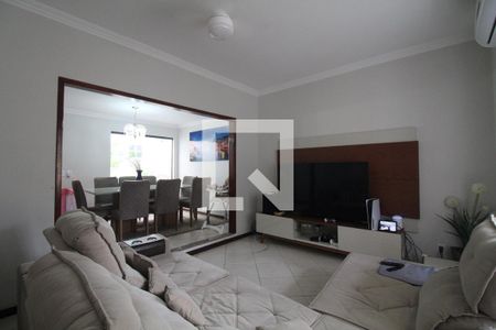 Sala de casa de condomínio à venda com 3 quartos, 250m² em Jacarepaguá, Rio de Janeiro