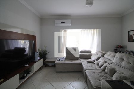 Sala de casa de condomínio à venda com 3 quartos, 250m² em Jacarepaguá, Rio de Janeiro