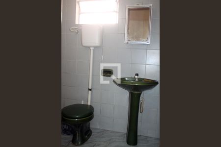 Banheiro de kitnet/studio para alugar com 1 quarto, 45m² em São João Batista, São Leopoldo