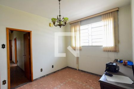 Sala 2 de apartamento para alugar com 4 quartos, 180m² em Alto Caiçaras, Belo Horizonte