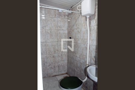 Banheiro de kitnet/studio para alugar com 1 quarto, 30m² em São João Batista, São Leopoldo
