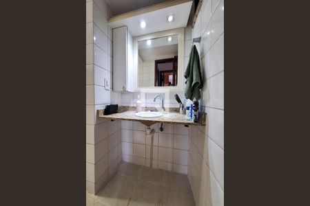 Apartamento à venda com 60m², 2 quartos e 1 vaga Apartamento à venda com 60m², 2 quartos e 1 vagaBanheiro